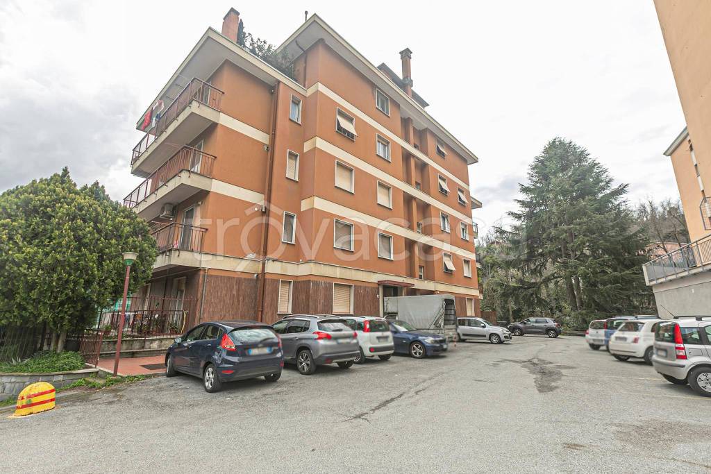 Appartamento in vendita a Genova via Coni Zugna, 32