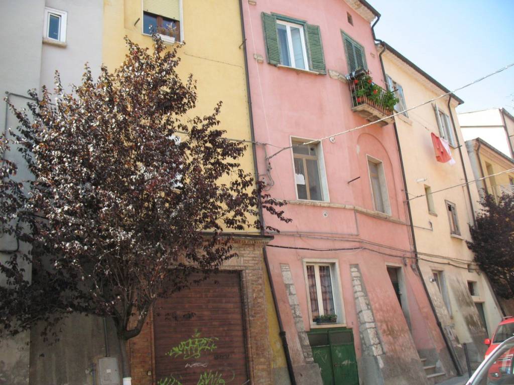 Appartamento in vendita a Campobasso via Ziccardi , 43