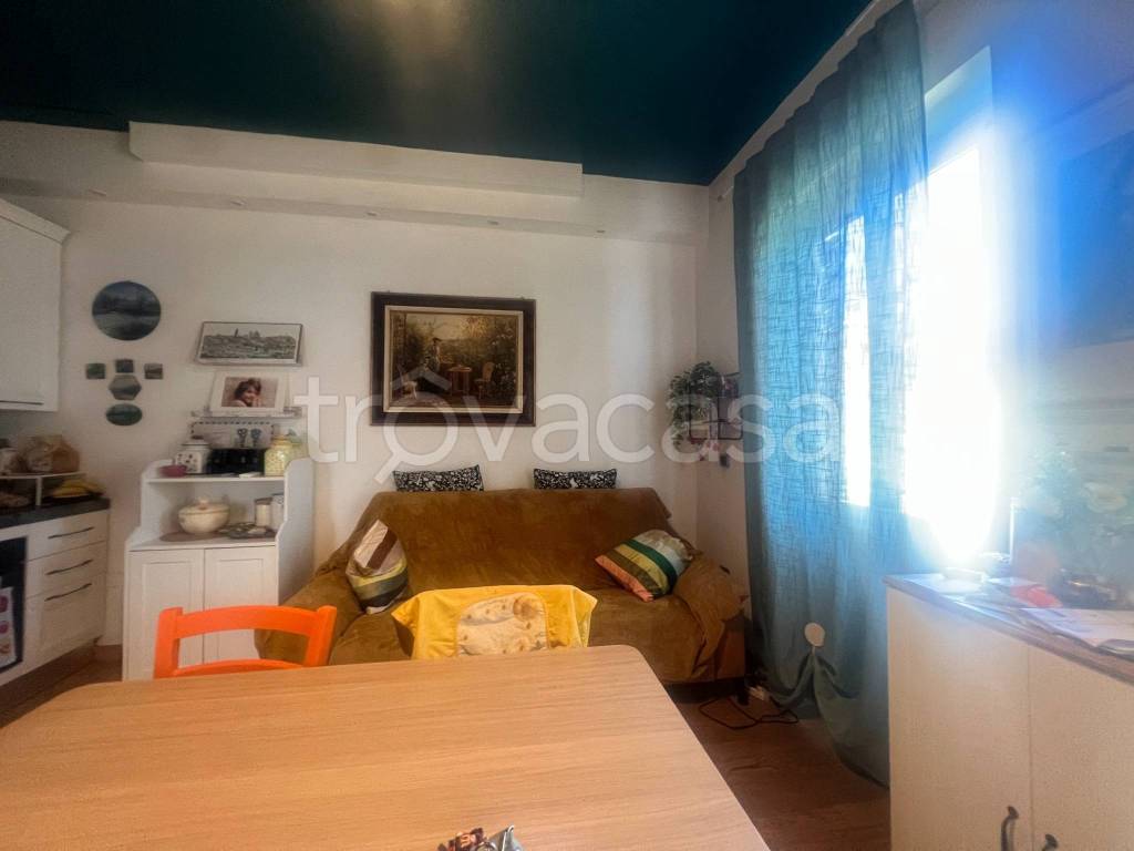 Appartamento in vendita a Roma via Lucio Cassio, 38