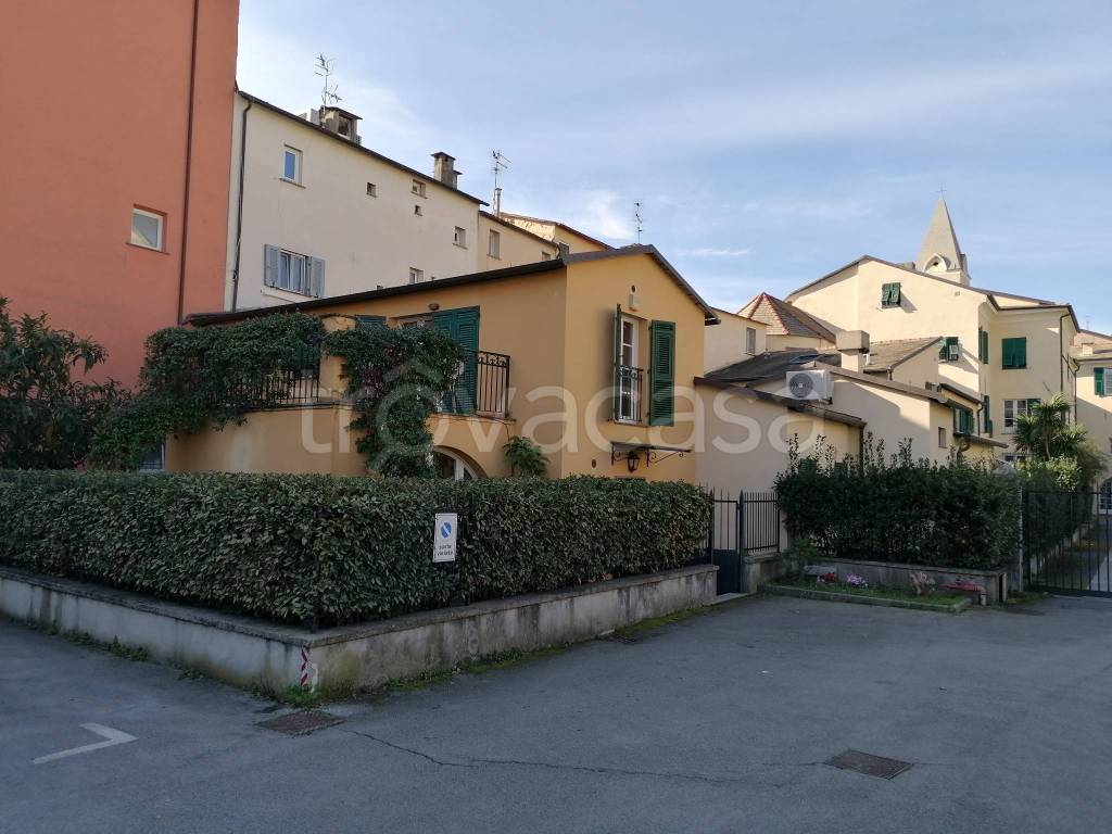Villa in vendita a Chiavari via Entella, 109