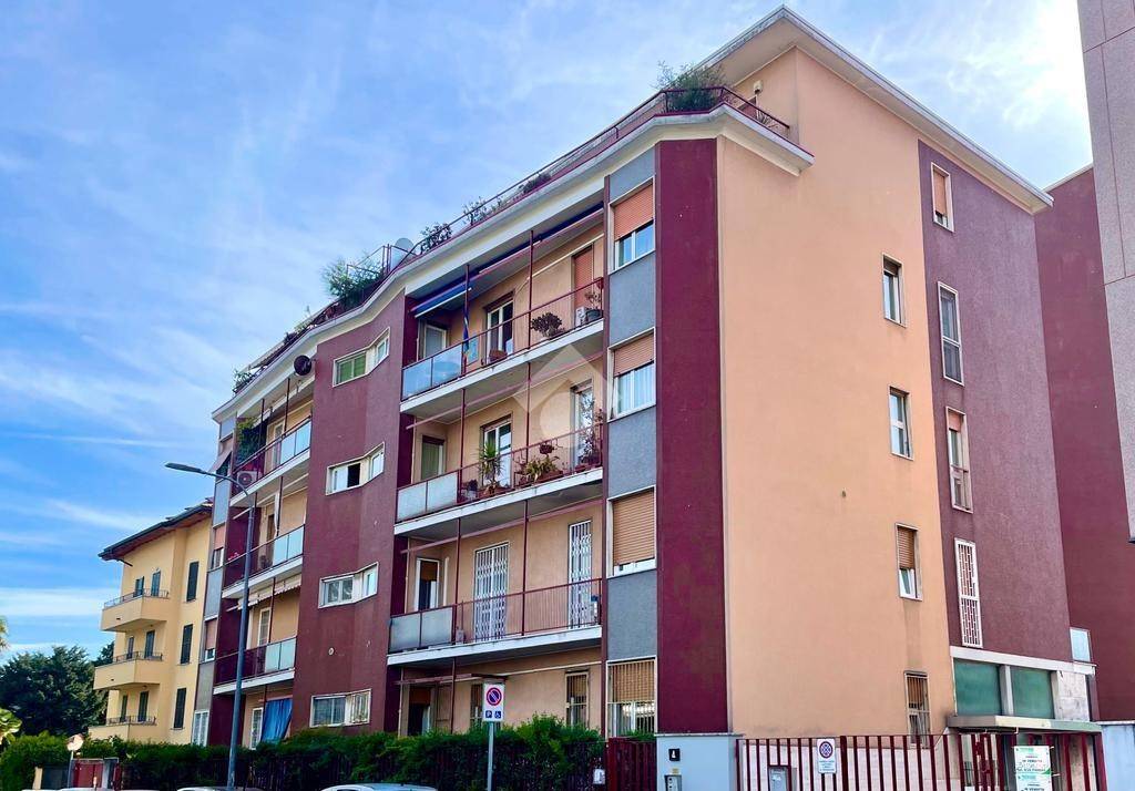 Appartamento in vendita a Monza via Martiri di Belfiore, 4