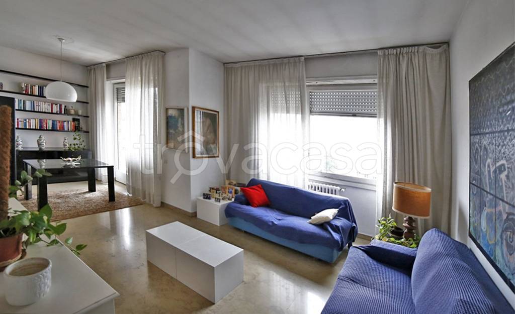 Appartamento in vendita a Legnano largo Franco Tosi, 3