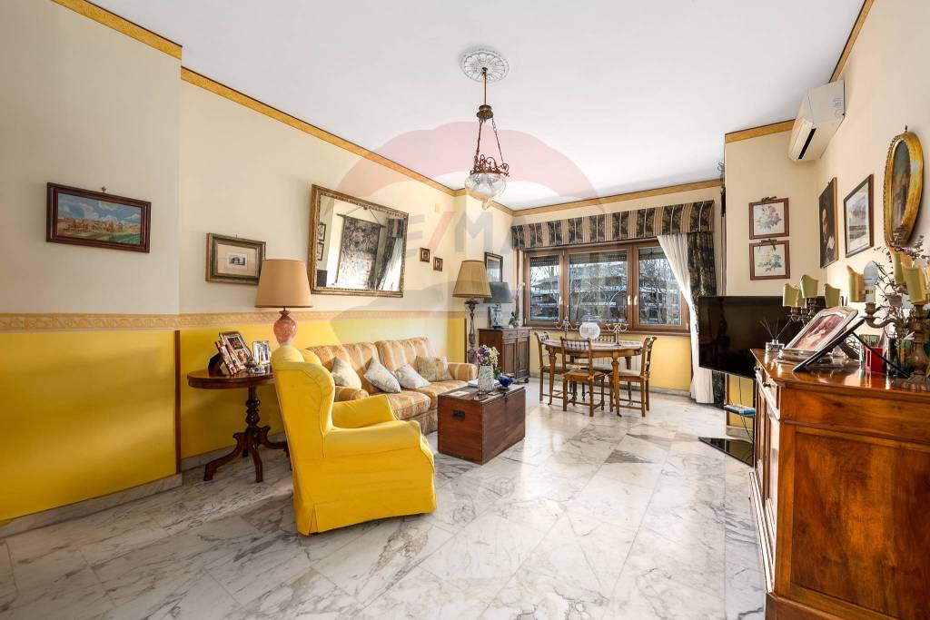 Appartamento in vendita a Roma via dei Prati Fiscali, 284