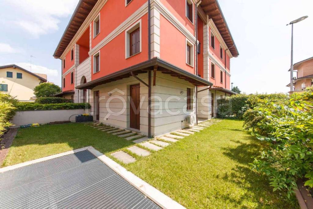 Appartamento in vendita a Cesate via Ghiringhelli 35