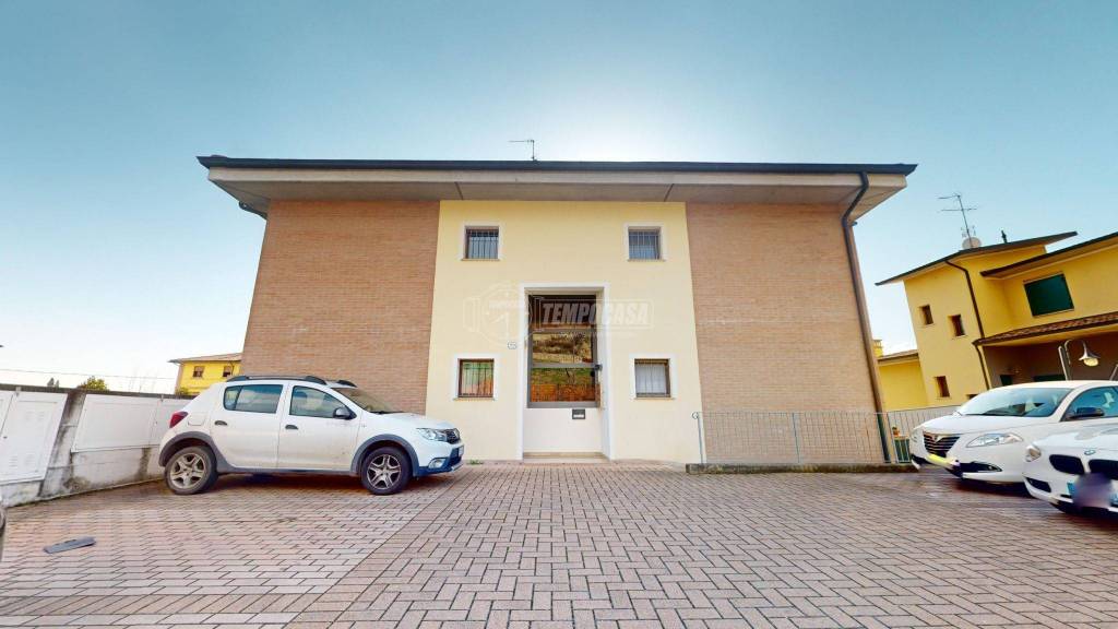 Appartamento in vendita a Castellarano via Radici in Piano