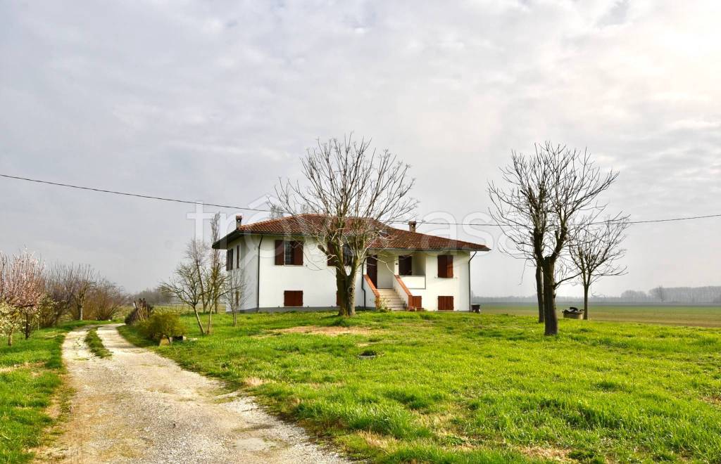 Villa in vendita a Galliera via Valle, 34