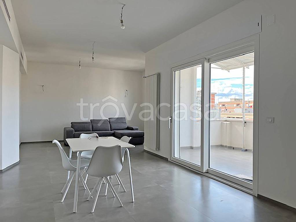 Appartamento in affitto a Bari via Nicola Leotta, 13