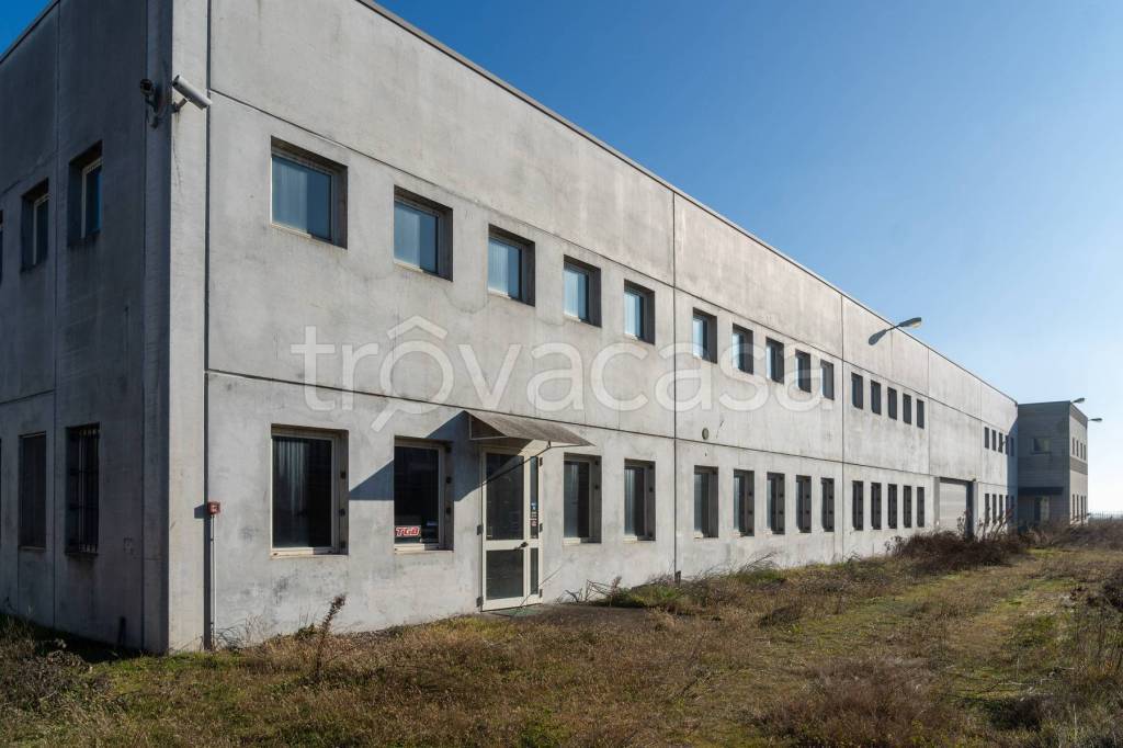 Capannone Industriale in vendita a Buttigliera d'Asti via Riva 27