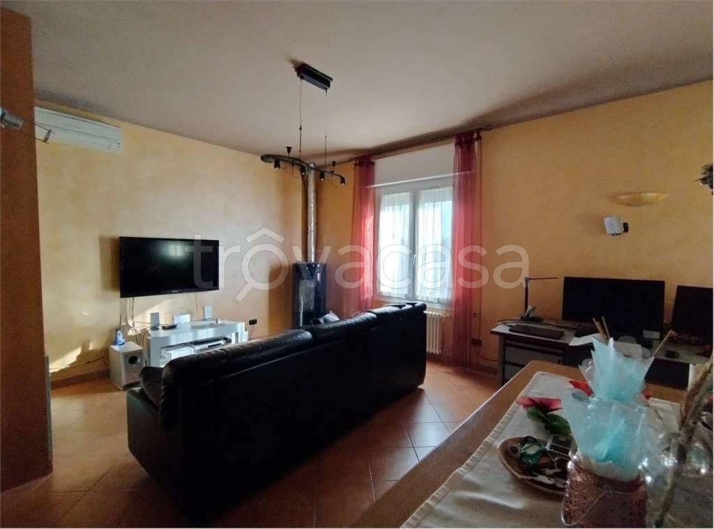 Villa in vendita a Modena via Michele Amari, 21