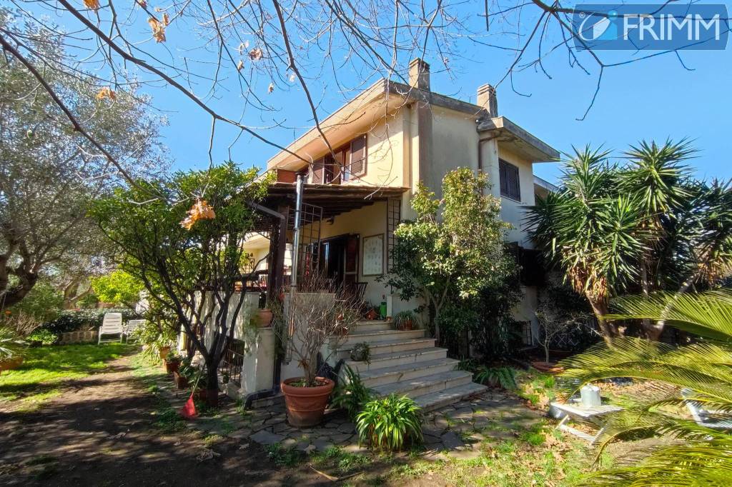 Villa a Schiera in vendita a Cerveteri viale Arrigo Boito
