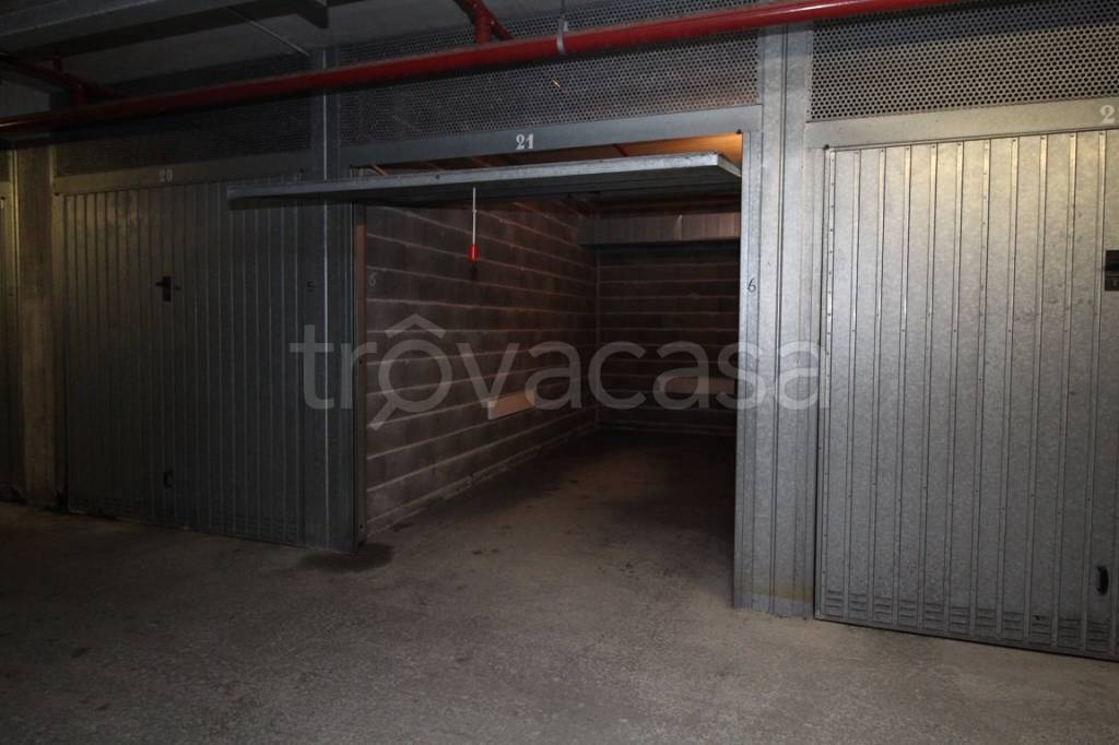 Garage in vendita a Loano via Monte Pasubio, 5