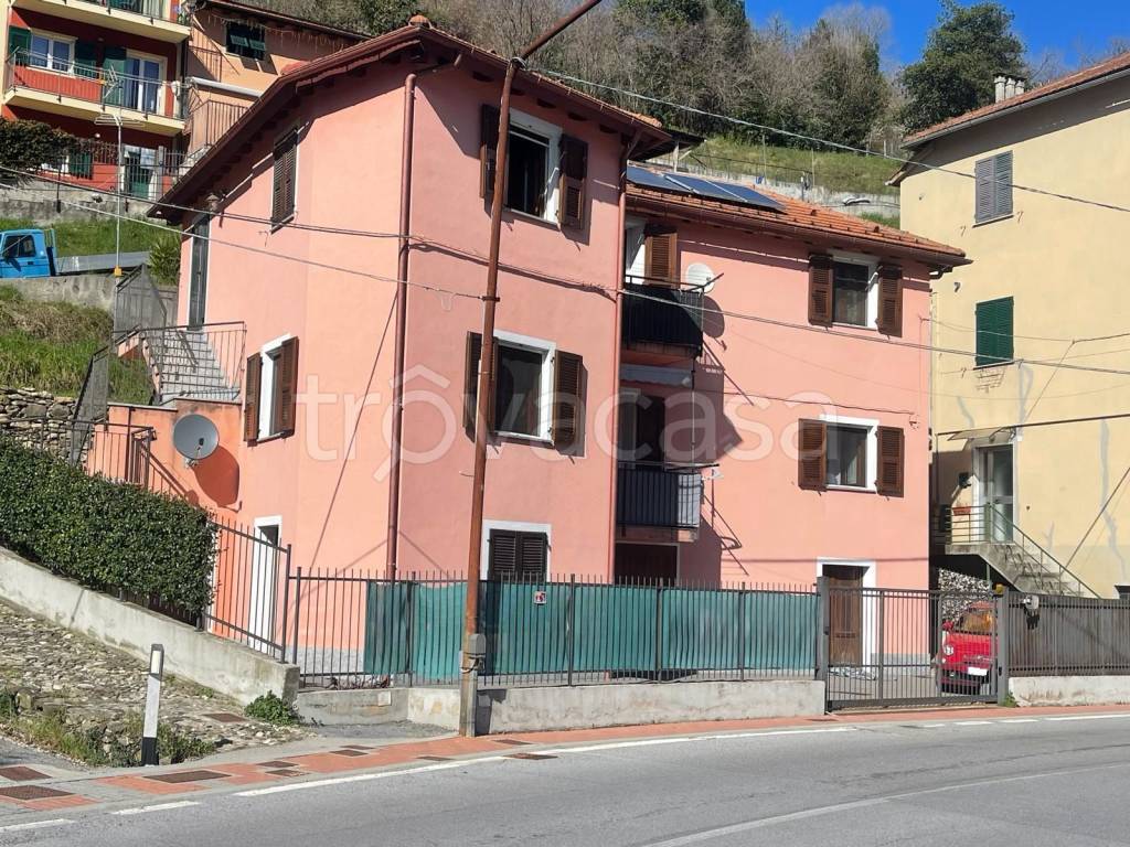Appartamento in vendita a Sant'Olcese via Arvigo