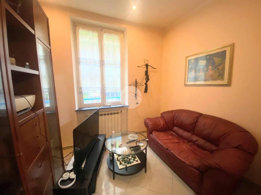 Appartamento in vendita a Genova via Benedetto Brin, 11