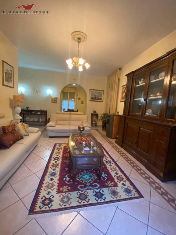 Appartamento in vendita a Lugagnano Val d'Arda via Madonna del Piano