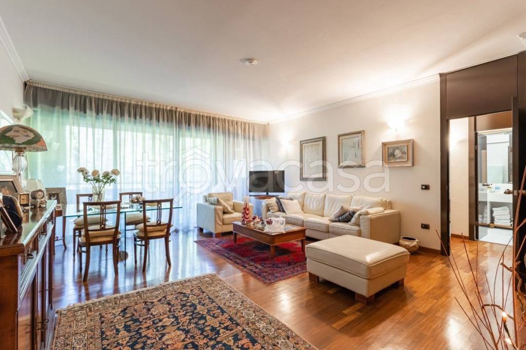 Appartamento in vendita a Basiglio via Residenza Solco