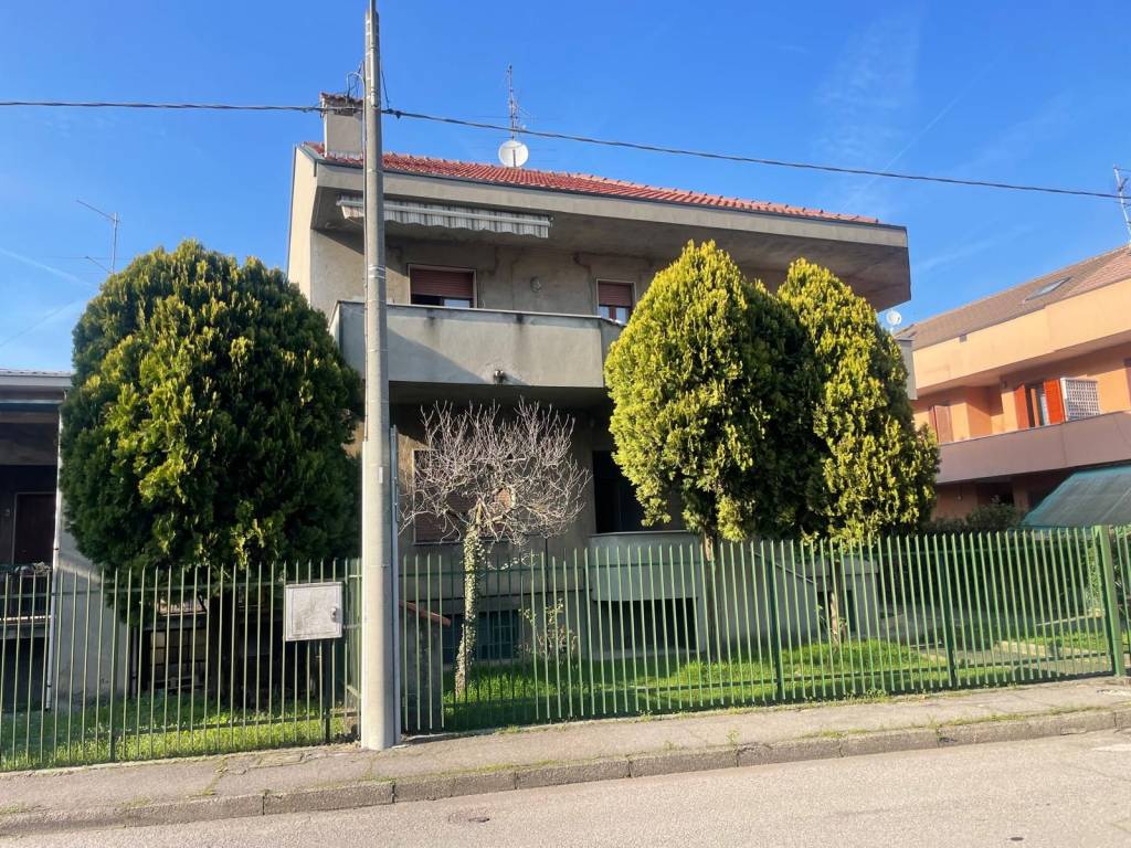 immagine annuncio 1 di 14