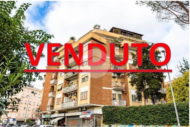 Appartamento in vendita a Roma via Calisto ii, 16