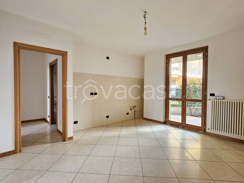 Appartamento in vendita a Castel Rozzone via Torcitura, 5