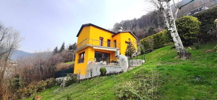 Villa in vendita a Serina via Partigiani, 27