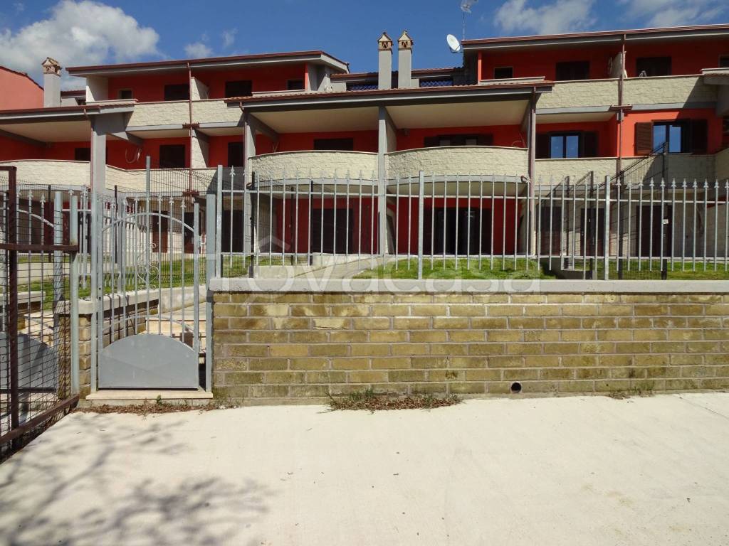 Villa a Schiera in vendita a Sacrofano località Guadotufo