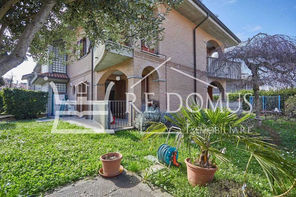 Appartamento in vendita a Cesano Maderno via Sant'Ambrogio, 30