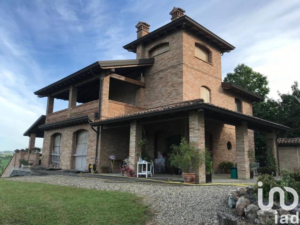 Villa in vendita a Vernasca via bazzone