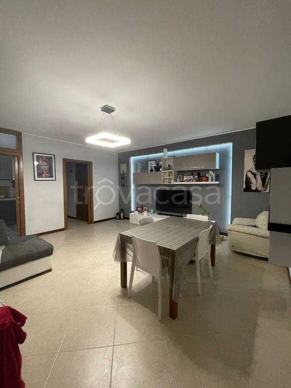 Appartamento in in affitto da privato a Barletta via degli Orti, 35
