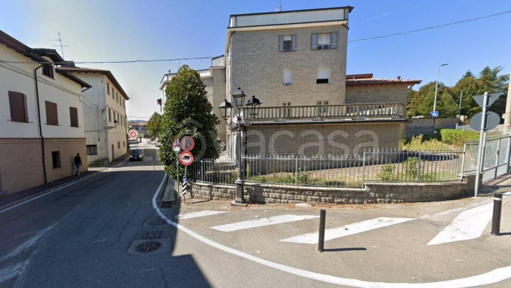 Appartamento in vendita a Castellarano via Radici in Monte, 74