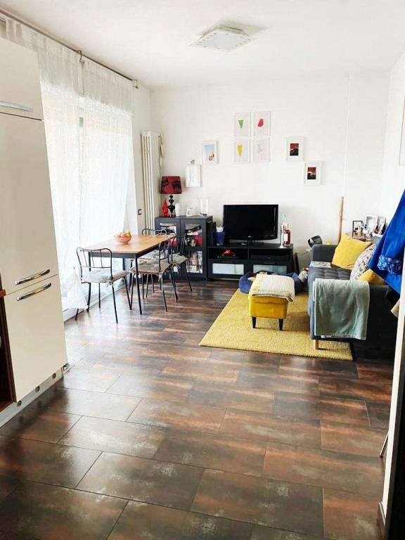 Appartamento in affitto a Milano via Soffredini, 45