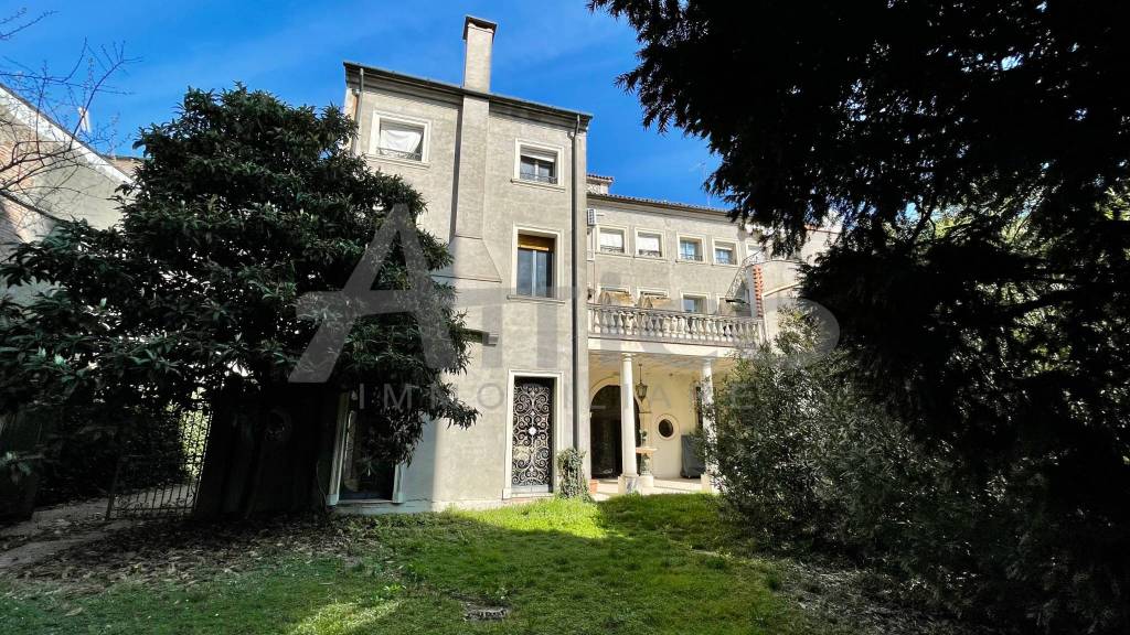 Villa in vendita a Rovigo via Ponte della Roda, 12