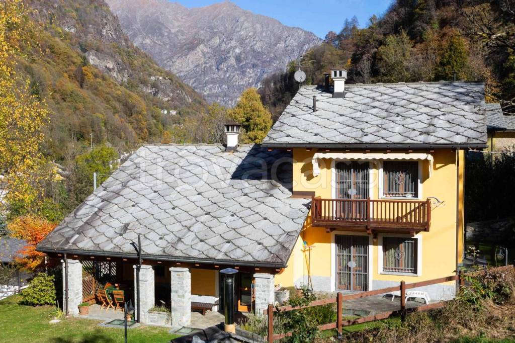 Villa in vendita a Fontainemore frazione Mont Marlet, 9