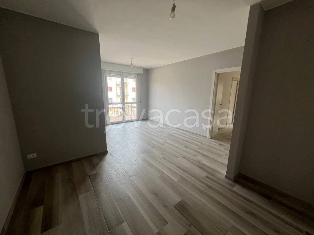 Appartamento in affitto a Montichiari via Trieste
