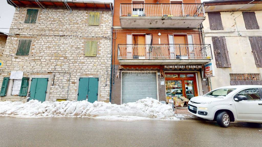 Garage in vendita a Monte San Pietro
