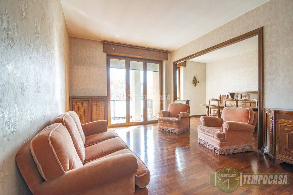 Appartamento in vendita a Monza via Monte Bianco 15