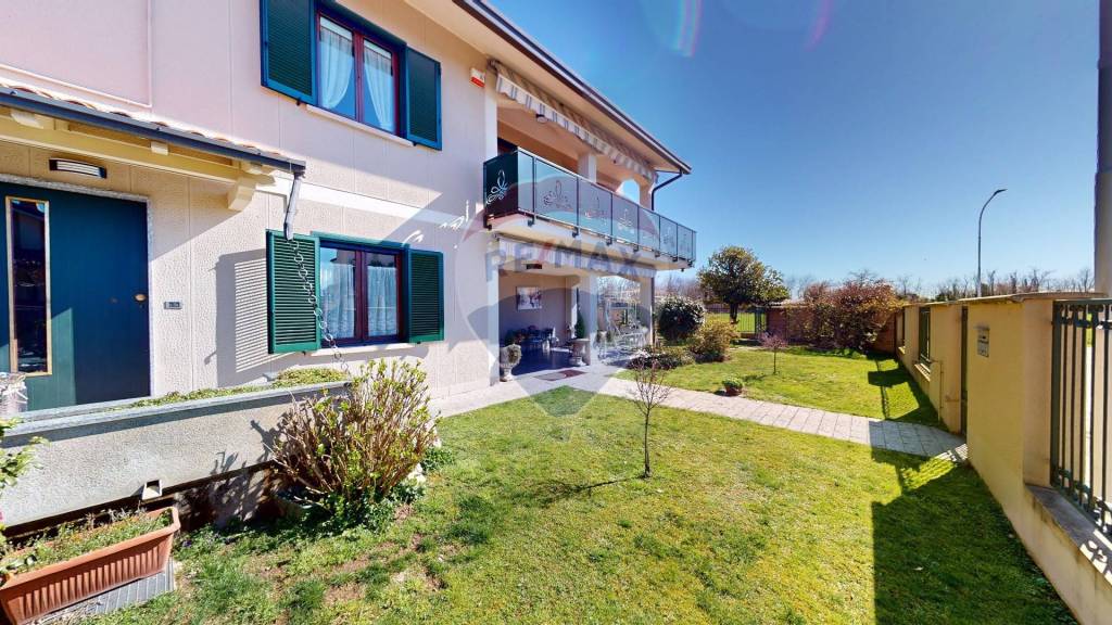 Villa Bifamiliare in vendita a Vanzago via Neglia, 2