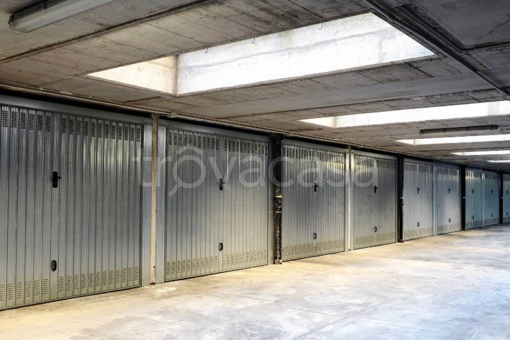 Garage in vendita a Verona