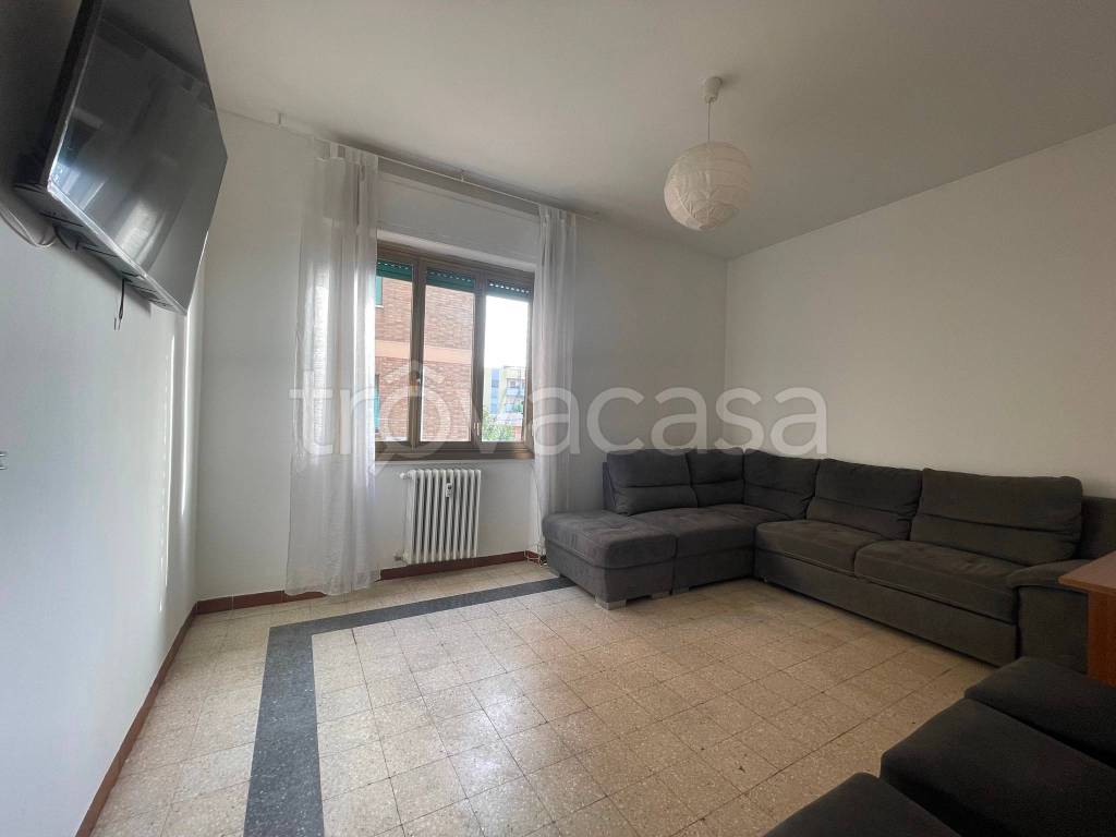 Appartamento in vendita a Roma via Tuscolana, 650