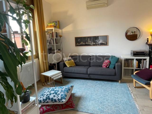 Appartamento in vendita a Bologna via Dionisio Calvart