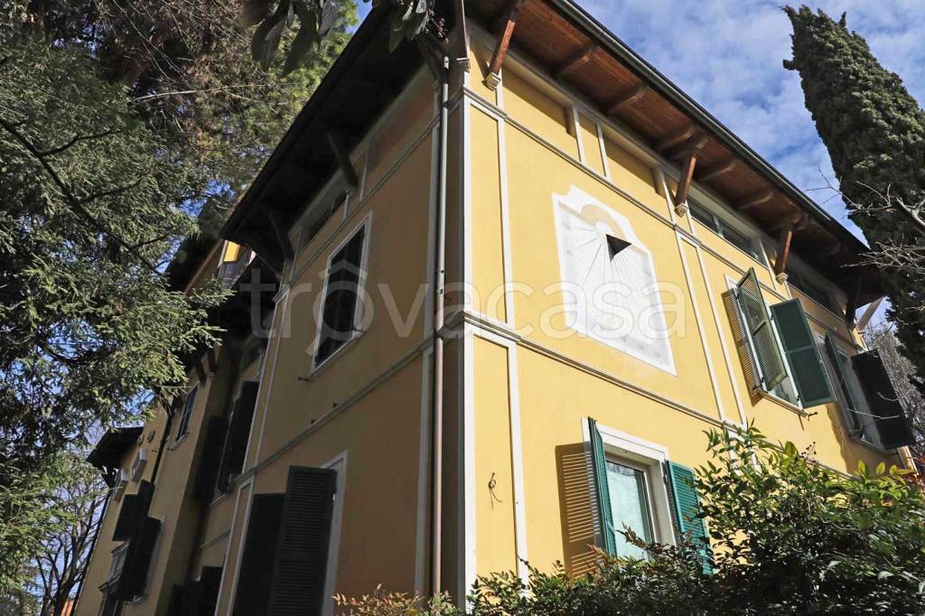 Villa in vendita a Parma viale Italo e Cleofonte Campanini