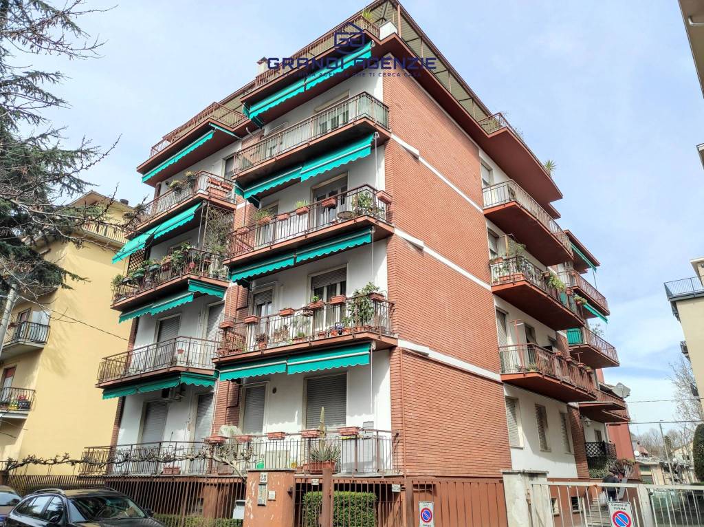 Appartamento in vendita a Parma via Ferdinando Orlandi