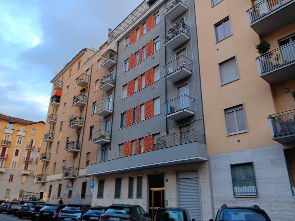 Appartamento in vendita a Milano via Dei Contarini, 1