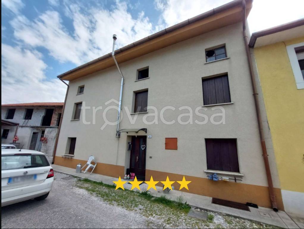 Appartamento all'asta a Gemona del Friuli via Turisello