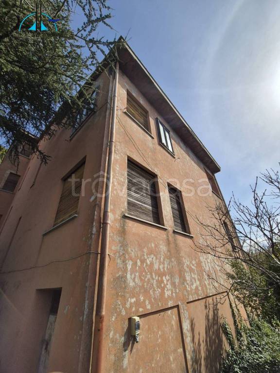 Villa a Schiera in vendita a Fara in Sabina via dei villini