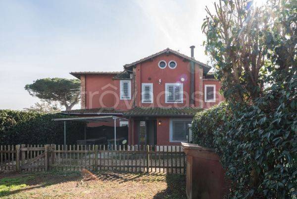 Villa Bifamiliare in vendita a Fiumicino