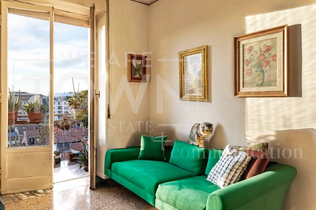 Appartamento in vendita a Milano via Lomellina, 31