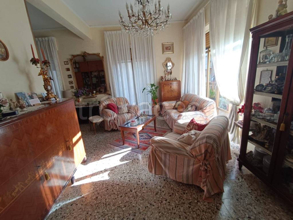 Appartamento in vendita a Castellammare di Stabia via Plinio il Vecchio