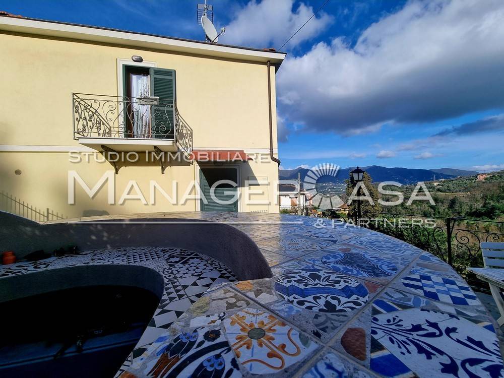 Villa in vendita a Rapallo via San Massimo, 41