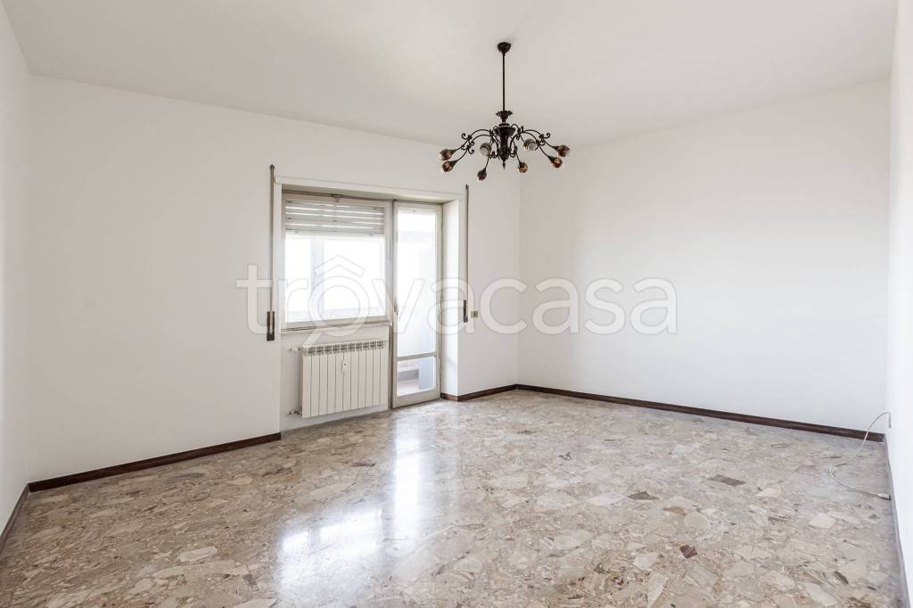Appartamento in vendita a Roma via Gaspare Gozzi