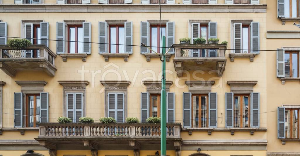 Appartamento in affitto a Milano via Alessandro Manzoni