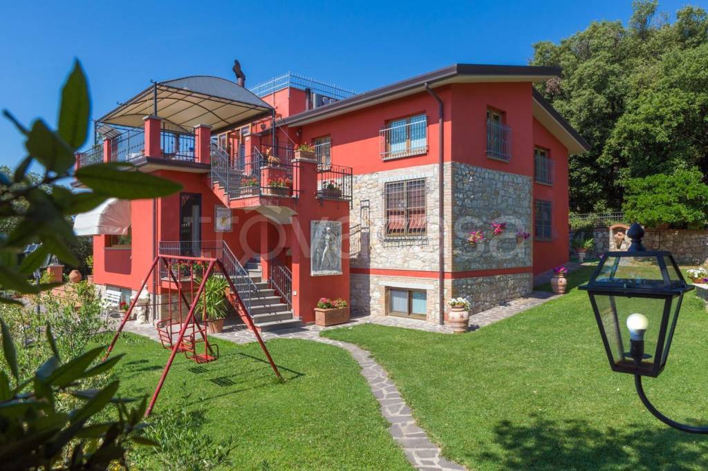 Villa in vendita a Corciano malbe